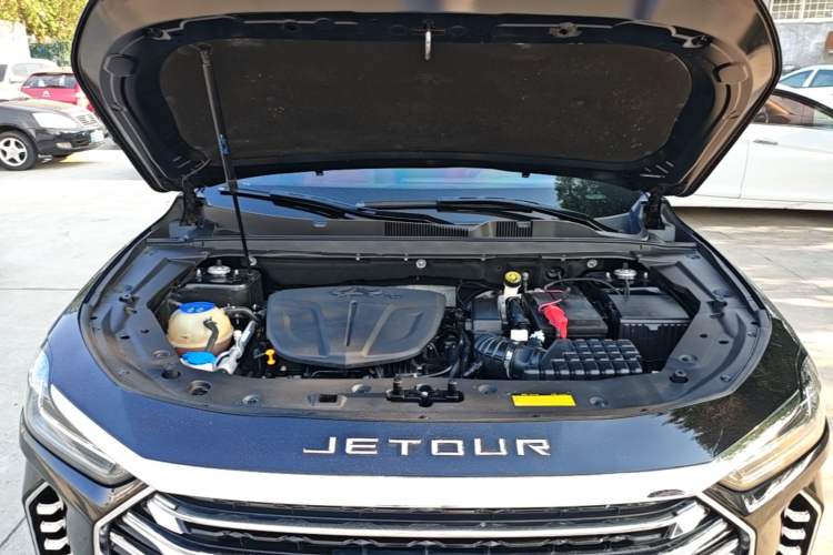 Used JETOUR X70 PLUS 2023 1.6T DCT Stronger PLUS 5-seater Engine Bay