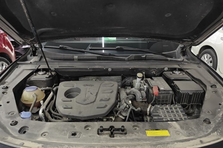 Used JETOUR X70 PLUS 2023 1.5T DCT Ziqiang PRO 5-Seater Engine Bay