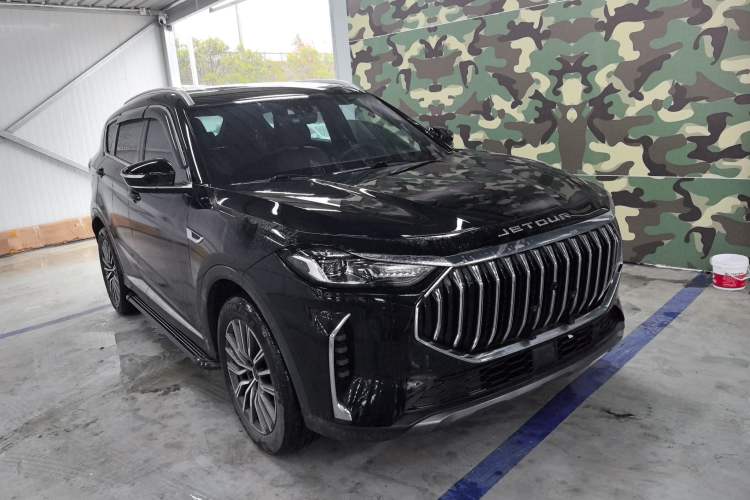 Used JETOUR X70 PLUS 2023 1.5T DCT Brave PLUS 5-Seater Exterior 1