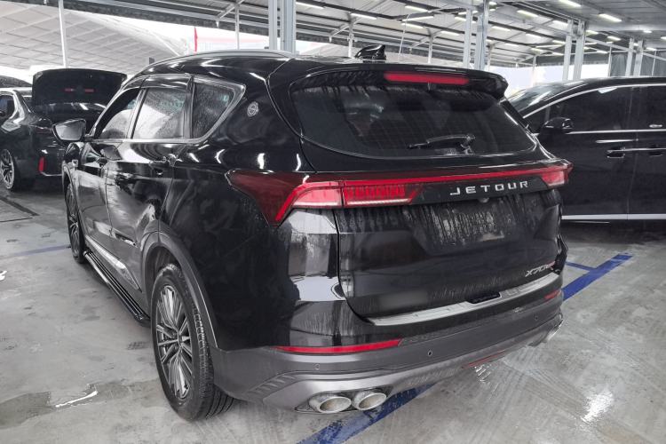 Used JETOUR X70 PLUS 2023 1.5T DCT Brave PLUS 5-Seater Exterior 2