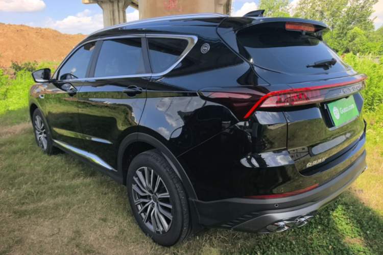 Used JETOUR X70 PLUS 2023 1.5T DCT Brave PLUS 5-Seater Exterior 2