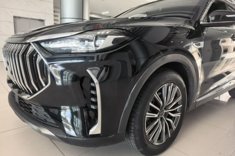 Used JETOUR X70 PLUS 2023 1.6T DCT Stronger 5-Seater Exterior 4
