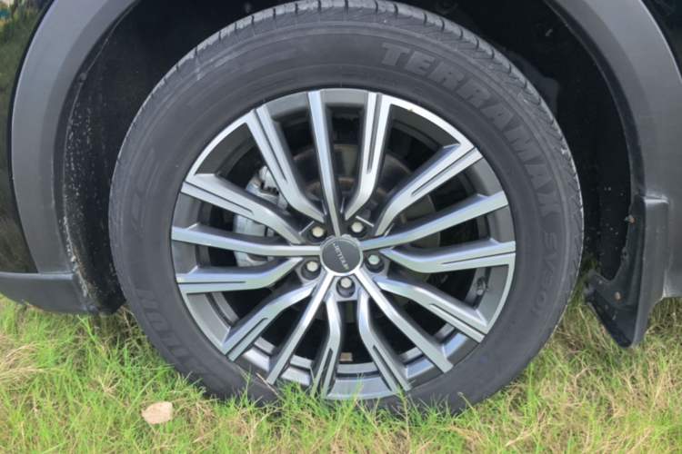 Used JETOUR X70 PLUS 2023 1.5T DCT Brave PLUS 5-Seater Exterior 4