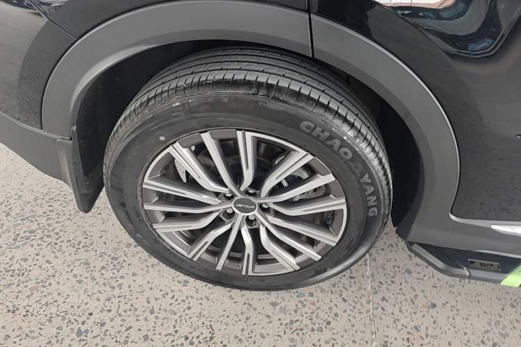 Used JETOUR X70 PLUS 2023 1.5T DCT Brave PLUS 5-Seater Exterior 5