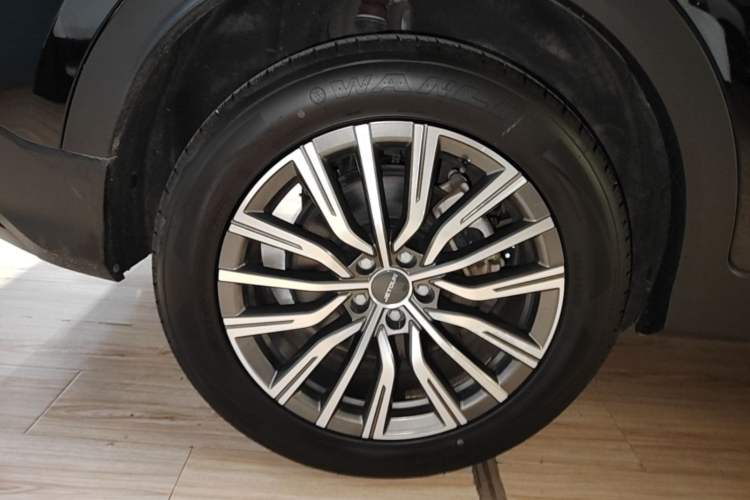 Used JETOUR X70 PLUS 2023 1.5T DCT Ziqiang PRO+ 5-Seater Exterior 5