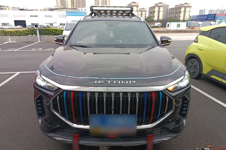 Used JETOUR X70 PLUS 2023 1.5T DCT Brave PLUS 7-Seater Front