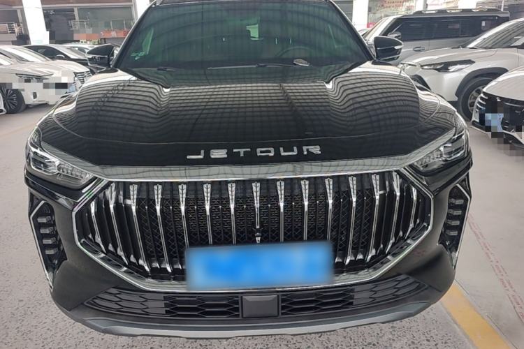 Used JETOUR X70 PLUS 2023 1.5T DCT Brave PLUS 5-Seater Front