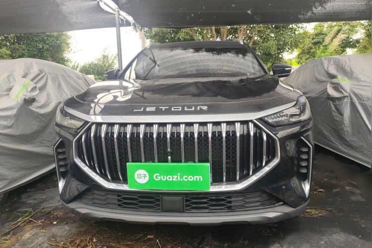 Used JETOUR X70 PLUS 2023 1.5T DCT Brave PLUS 5-Seater Front