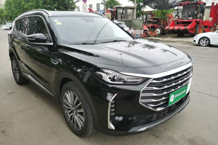 Used JETOUR X70 PLUS 2023 1.5T DCT Ziqiang PRO+ 5-Seater Front Right 45 Deg