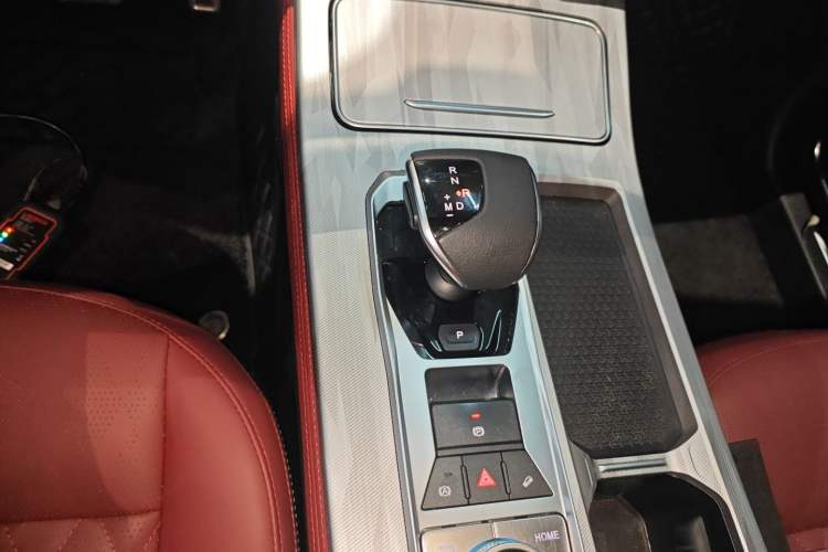 Used JETOUR X70 PLUS 2023 1.5T DCT Brave PLUS 5-Seater — 16