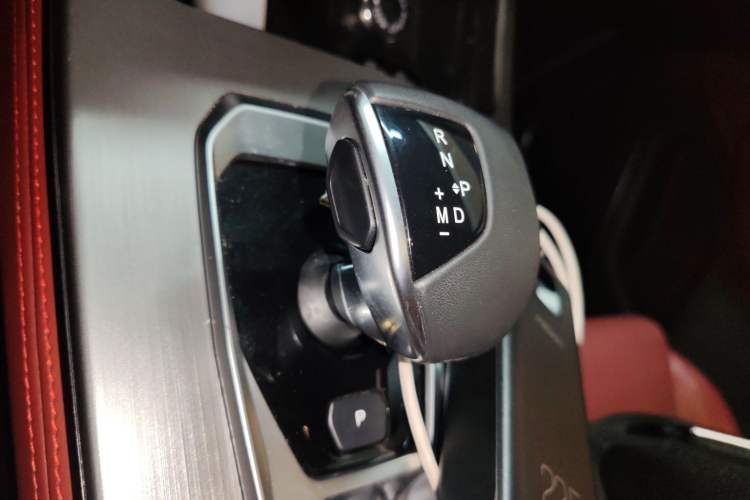 Used JETOUR X70 PLUS 2023 1.5T DCT Ziqiang PRO+ 5-Seater Gear Lever