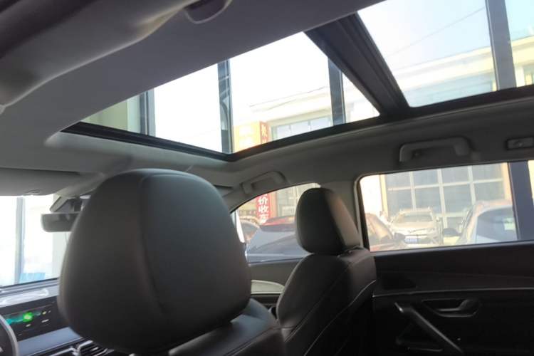 Used JETOUR X70 PLUS 2023 1.5T DCT Ziqiang PRO+ 5-Seater Headliner