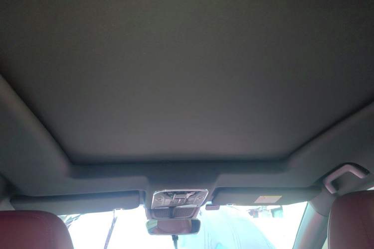 Used JETOUR X70 PLUS 2023 1.6T DCT Stronger PRO+ 7-Seater Headliner