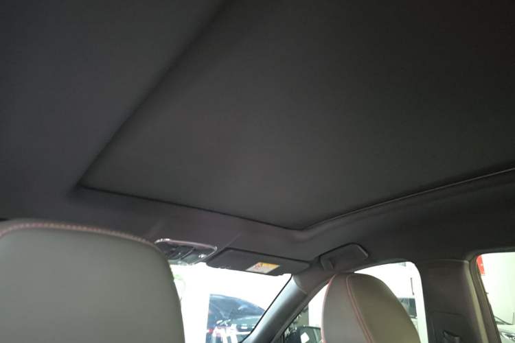 Used JETOUR X70 PLUS 2023 1.5T DCT Ziqiang PRO 5-Seater Headliner