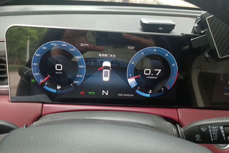 Used JETOUR X70 PLUS 2023 1.5T DCT Ziqiang PRO+ 7-Seater Instrument Cluster