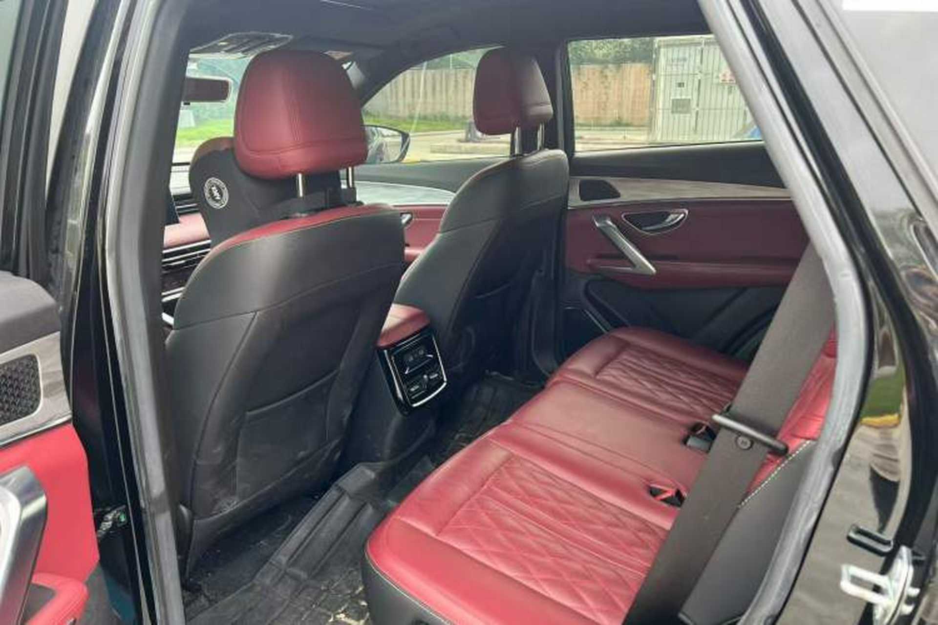 Used JETOUR X70 PLUS 2023 1.5T DCT Brave PLUS 7-Seater Interior 4