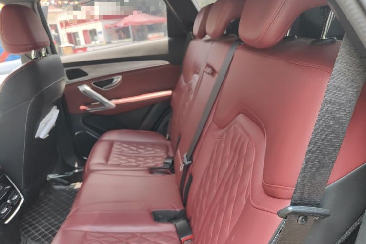 Used JETOUR X70 PLUS 2023 1.5T DCT Brave PLUS 7-Seater Interior 4