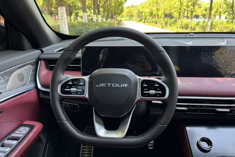 Used JETOUR X70 PLUS 2023 1.6T DCT Stronger PRO 5-Seater Interior 7