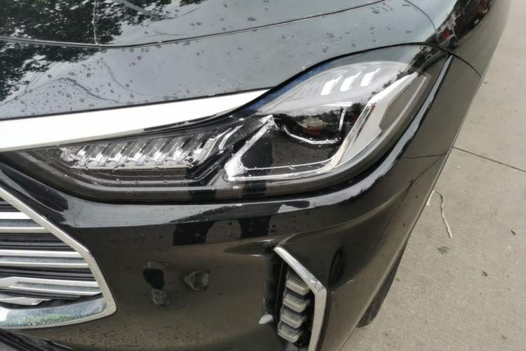 Used JETOUR X70 PLUS 2023 1.5T DCT Ziqiang PRO+ 5-Seater Left Front Headlight