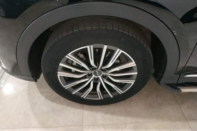 Used JETOUR X70 PLUS 2023 1.5T DCT Ziqiang PRO 5-Seater Left Front Wheel Hub