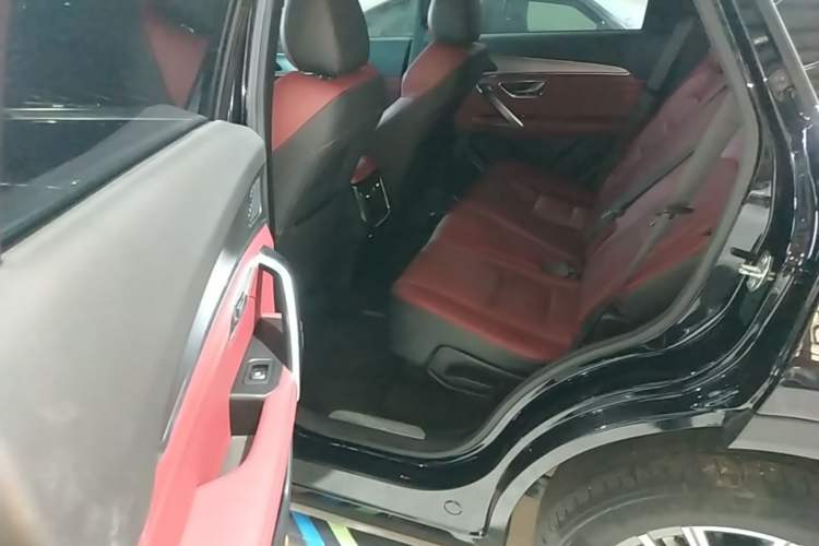 Used JETOUR X70 PLUS 2023 1.5T DCT Ziqiang PRO 5-Seater Left Rear Seat