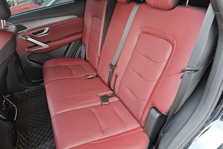 Used JETOUR X70 PLUS 2023 1.5T DCT Ziqiang PRO+ 5-Seater Left Rear Seat