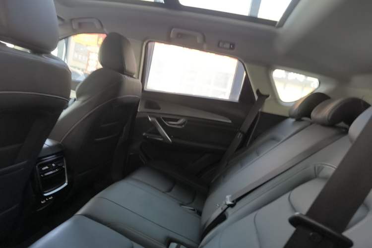 Used JETOUR X70 PLUS 2023 1.5T DCT Ziqiang PRO+ 5-Seater Left Rear Seat