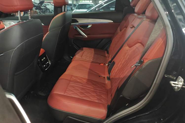 Used JETOUR X70 PLUS 2023 1.5T DCT Brave PLUS 5-Seater — 20