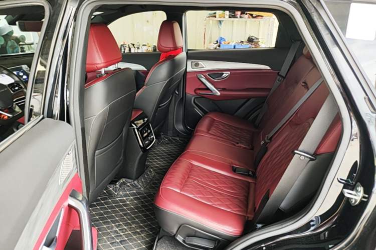 Used JETOUR X70 PLUS 2023 1.6T DCT Stronger PRO+ 5-Seater Left Rear Seat