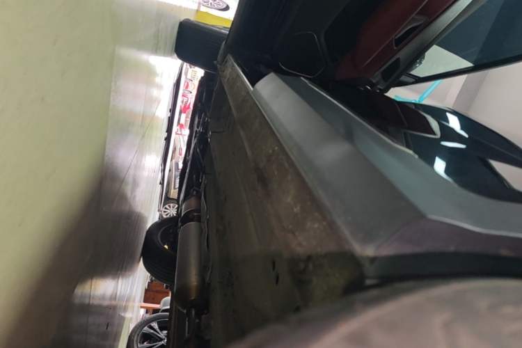 Used JETOUR X70 PLUS 2023 1.5T CVT Ziqiang MAX 7-Seater Left Side Sill