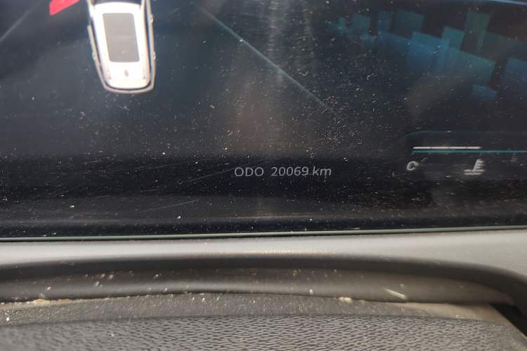 Used JETOUR X70 PLUS 2023 1.5T Manual Warrior PRO 7-Seater Odometer Close Up