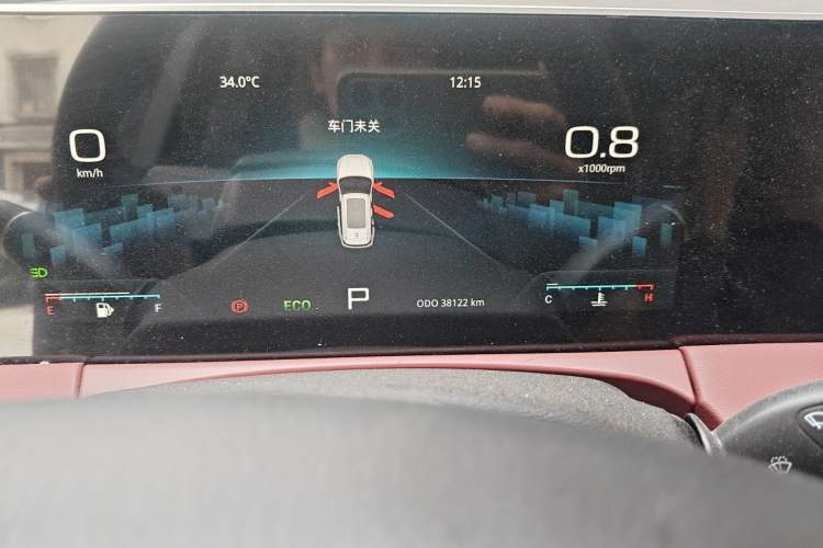 Used JETOUR X70 PLUS 2023 1.5T DCT Brave PLUS 7-Seater Odometer Close Up
