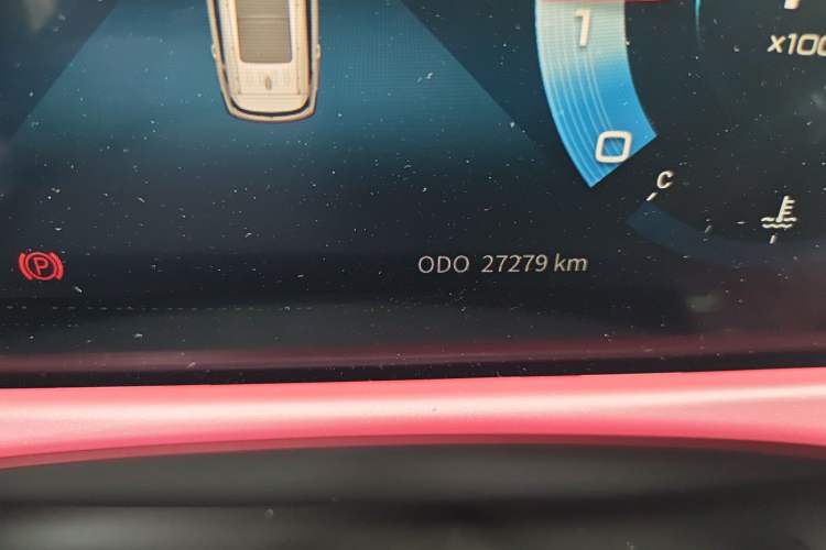 Used JETOUR X70 PLUS 2023 1.5T Manual Self-Reliant 5-Seater Odometer Close Up