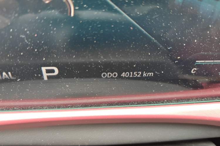 Used JETOUR X70 PLUS 2023 1.6T DCT Stronger PRO+ 7-Seater Odometer Close Up