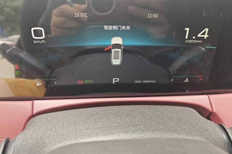 Used JETOUR X70 PLUS 2023 1.6T DCT Stronger 5-Seater Odometer Close Up