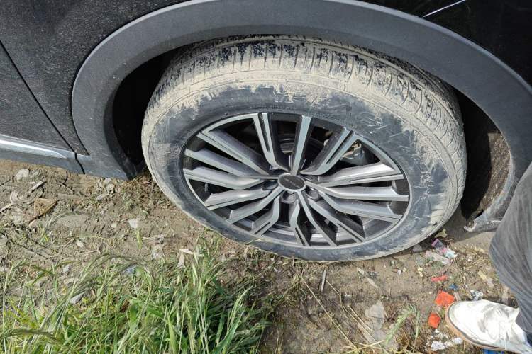 Used JETOUR X70 PLUS 2023 1.5T DCT Ziqiang PRO+ 5-Seater Right Front Wheel Hub