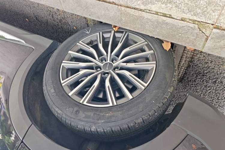 Used JETOUR X70 PLUS 2023 1.5T DCT Brave PLUS 7-Seater Right Front Wheel Hub