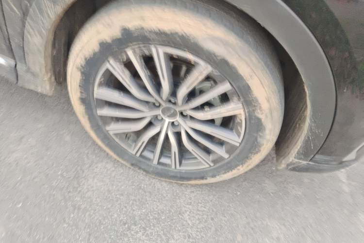 Used JETOUR X70 PLUS 2023 1.5T DCT Brave PLUS 5-Seater Right Front Wheel Hub