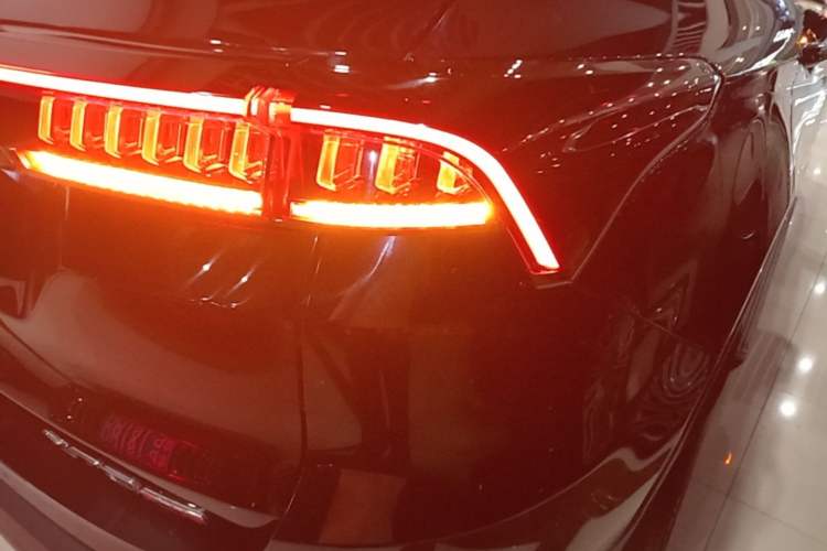 Used JETOUR X70 PLUS 2023 1.5T DCT Brave PLUS 5-Seater Right Rear Taillight
