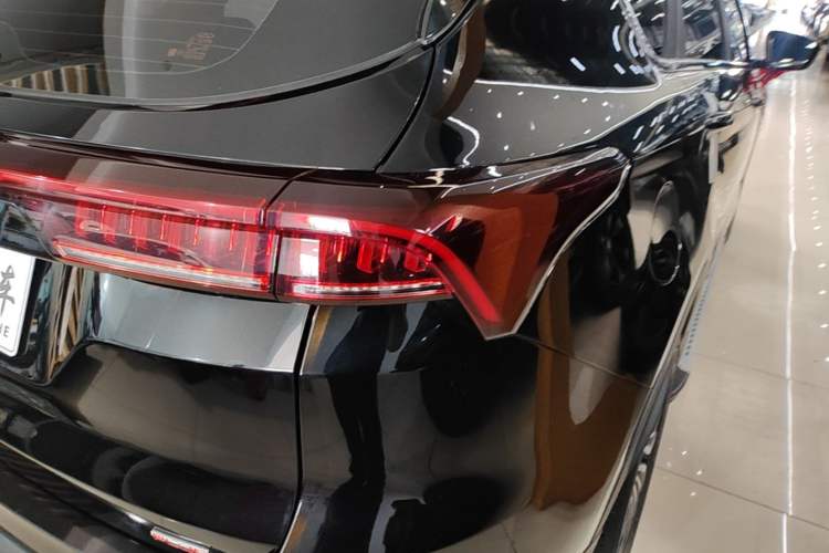 Used JETOUR X70 PLUS 2023 1.6T DCT Stronger 5-Seater Right Rear Taillight