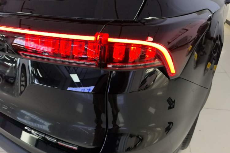 Used JETOUR X70 PLUS 2023 1.5T DCT Brave PLUS 5-Seater Right Rear Taillight