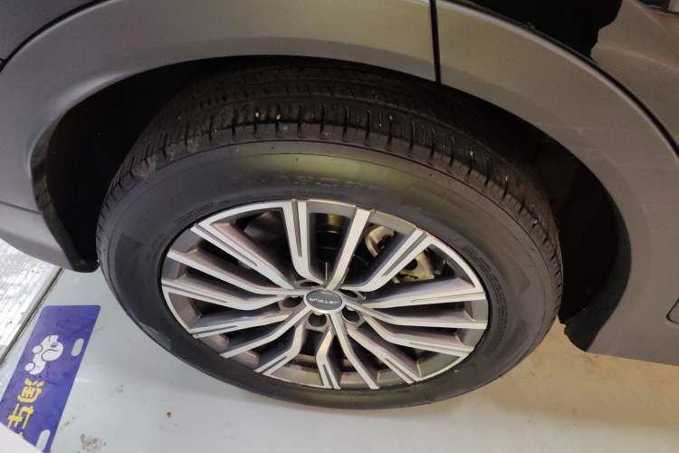 Used JETOUR X70 PLUS 2023 1.5T DCT Ziqiang PRO+ 5-Seater Right Rear Wheel Hub