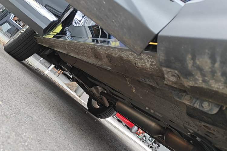 Used JETOUR X70 PLUS 2023 1.5T DCT Ziqiang PRO+ 5-Seater Right Side Sill
