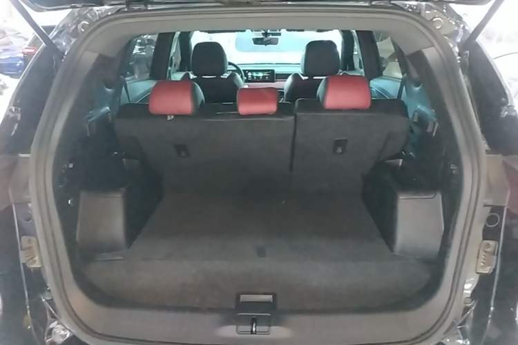 Used JETOUR X70 PLUS 2023 1.5T DCT Ziqiang PRO 5-Seater Trunk