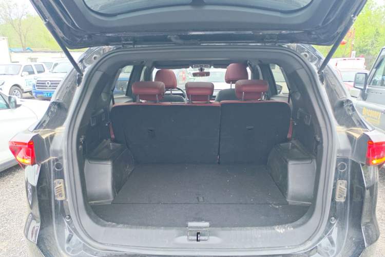 Used JETOUR X70 PLUS 2023 1.6T DCT Stronger 5-Seater Trunk