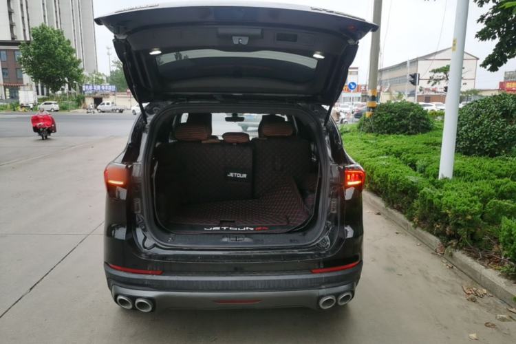 Used JETOUR X70 PLUS 2023 1.5T DCT Ziqiang PRO+ 5-Seater Trunk