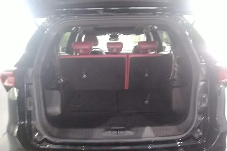 Used JETOUR X70 PLUS 2023 1.5T DCT Brave PLUS 7-Seater Trunk