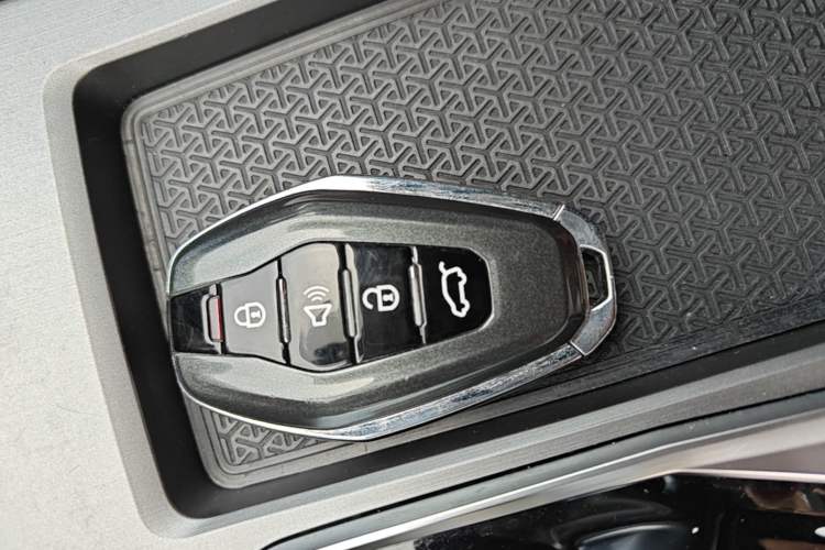 Used JETOUR X70 PLUS 2023 1.5T DCT Ziqiang PRO+ 5-Seater Vehicle Key