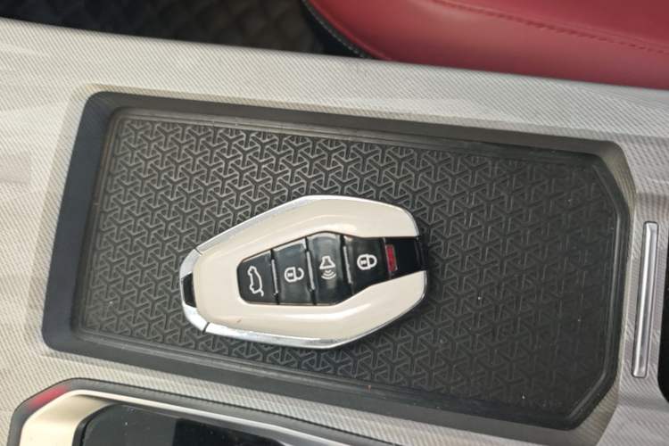 Used JETOUR X70 PLUS 2023 1.5T DCT Brave PLUS 7-Seater Vehicle Key