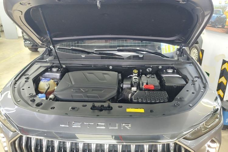 Used JETOUR X70 PLUS 2023 1.6T DCT Stronger 5-Seater Engine Bay